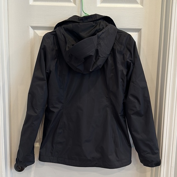 Women’s North Face jacket - Picture 4 of 4